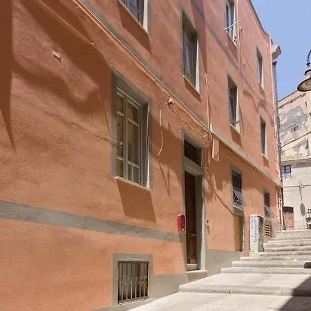 Le Scalette Sul Corso * קליארי
